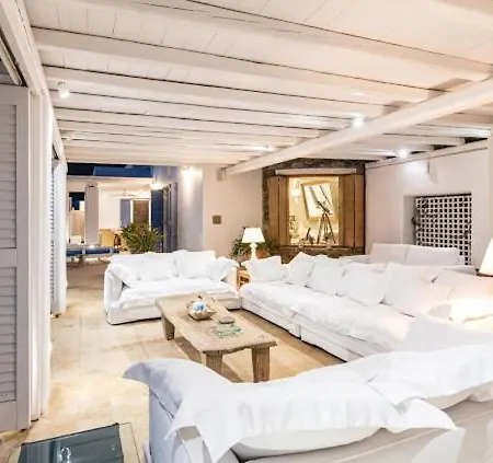 Blueros Villa